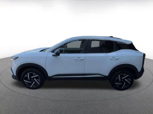 Used 2026 Nissan Kicks SV w/ Cold Weather Package FWD image 8
