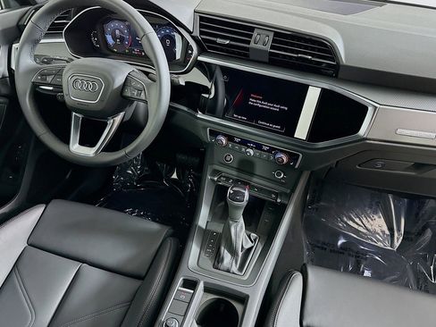 New 2025 Audi Q3 2.0T Premium image 6