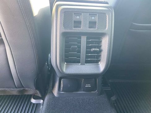 Used 2025 Ford Bronco Outer Banks AWD/4WD image 20