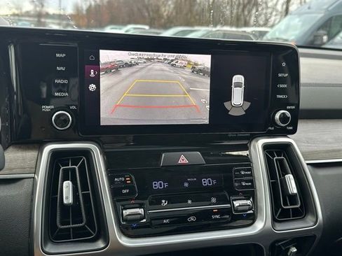 Used 2022 Kia Sorento S w/ Panoramic Sunroof Package image 30