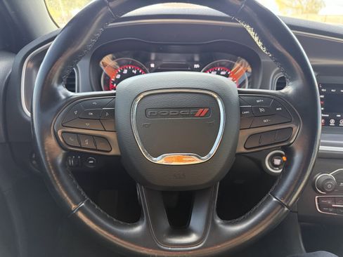 Used 2022 Dodge Charger SXT image 12