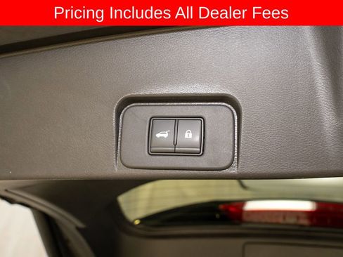 Certified 2023 Nissan Rogue SV w/ SV Premium B Package FWD image 6