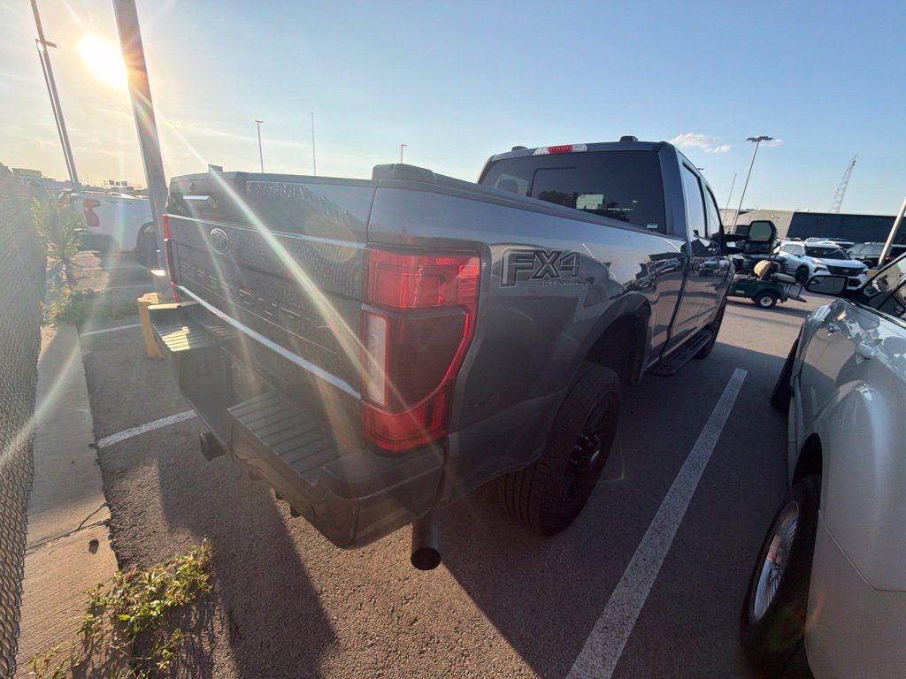 Used 2022 Ford F250 Lariat w/ Black Appearance Package AWD/4WD image 4