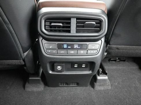 Used 2026 Honda Pilot Elite image 17