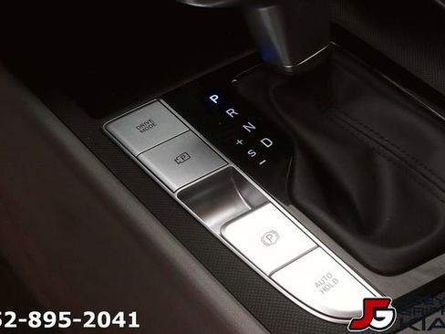 Used 2023 Hyundai Elantra SEL w/ Convenience Package FWD image 19