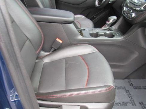 Certified 2022 Chevrolet Equinox RS w/ RS Leather Package FWD image 14
