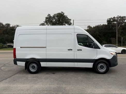 New 2025 Mercedes-Benz Sprinter 2500 image 10