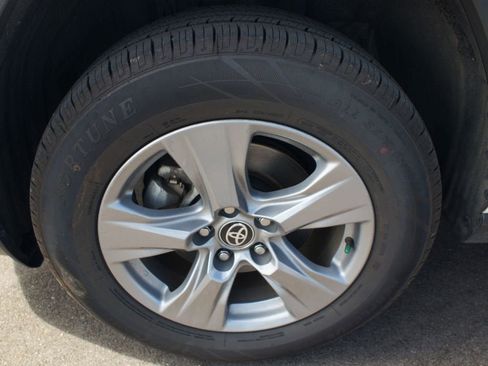 Used 2023 Toyota RAV4 XLE image 24