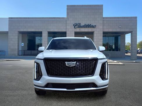 Used 2026 Cadillac Escalade Platinum Sport w/ LPO, ONYX Package AWD/4WD image 2
