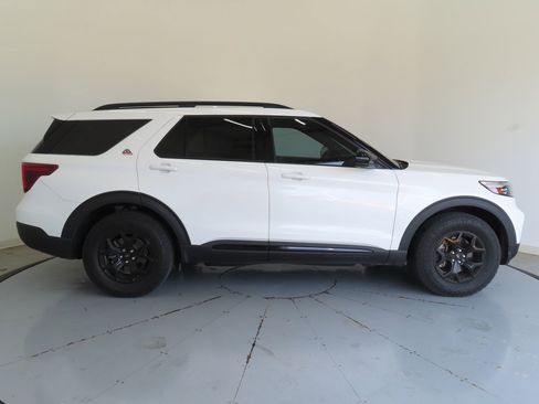 Used 2023 Ford Explorer Timberline w/ Timberline Technology Package image 2