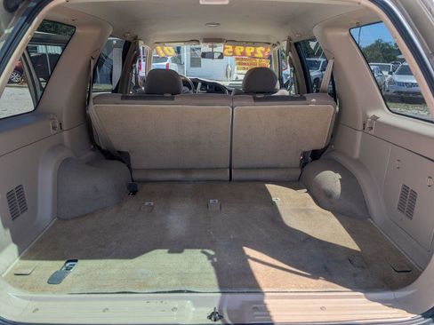 Used 2001 Nissan Pathfinder SE RWD image 11