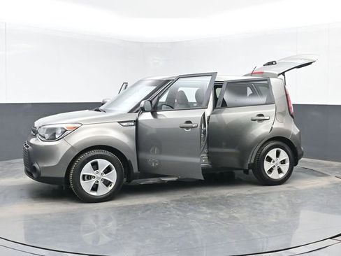 Used 2015 Kia Soul image 49