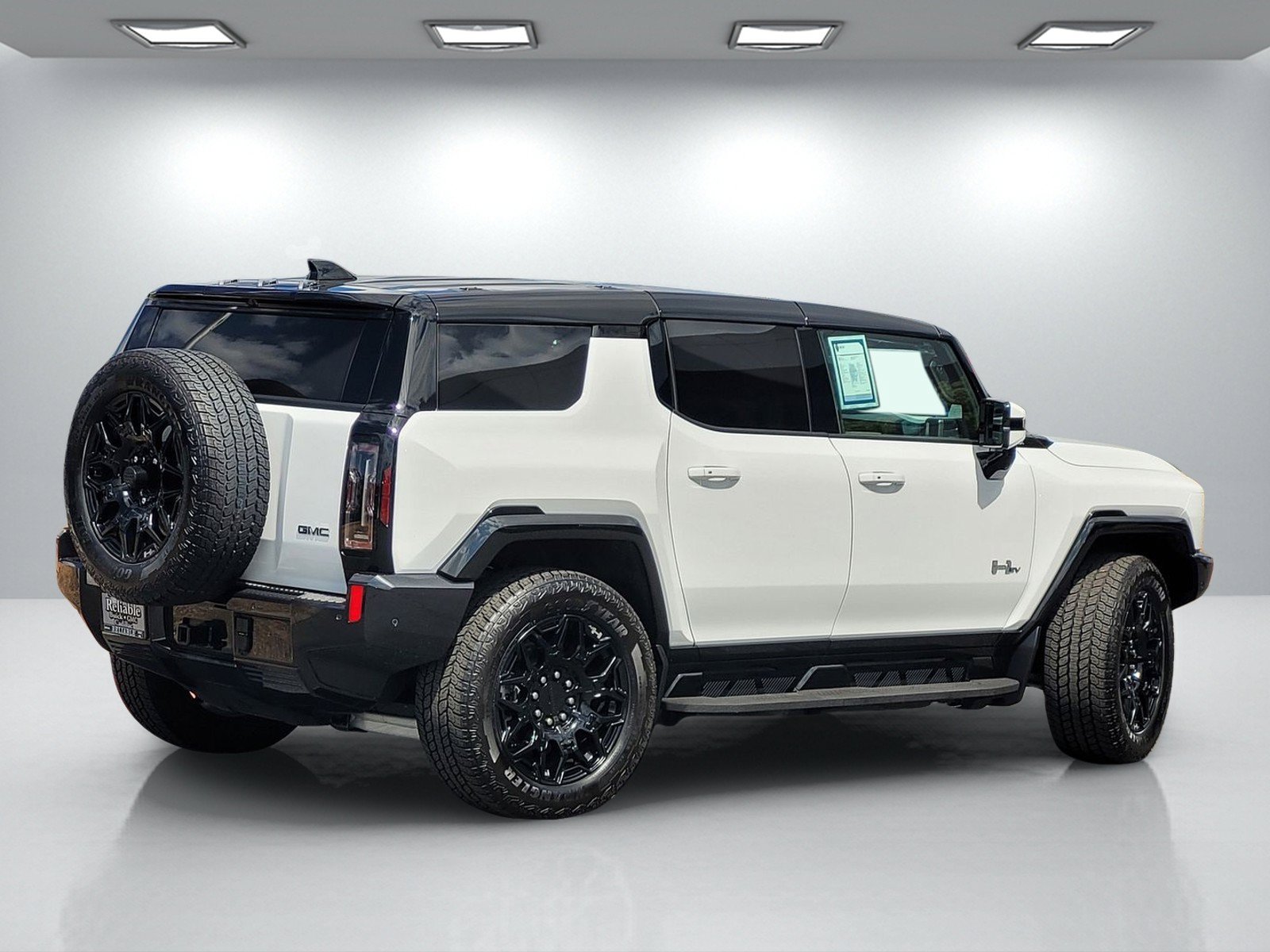 Used 2025 GMC Hummer EV 2X AWD/4WD image 4