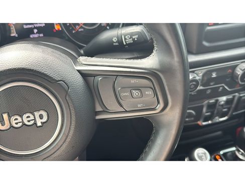 Used 2022 Jeep Gladiator Sport AWD/4WD image 27