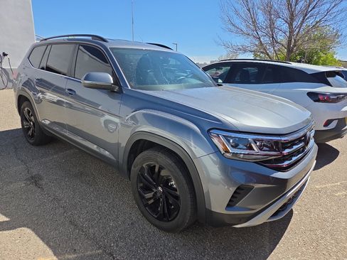 Used 2023 Volkswagen Atlas SE image 16