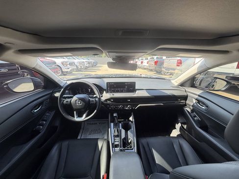 Used 2023 Honda Accord Touring image 18
