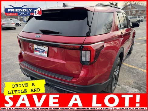 Used 2025 Ford Explorer ST w/ Sun And Sound Package image 9
