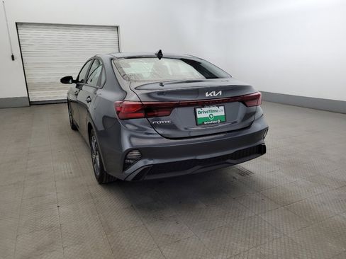 Used 2023 Kia Forte LXS w/ LXS Technology Package FWD image 6