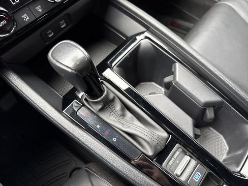 Used 2023 Honda Accord Sport image 28