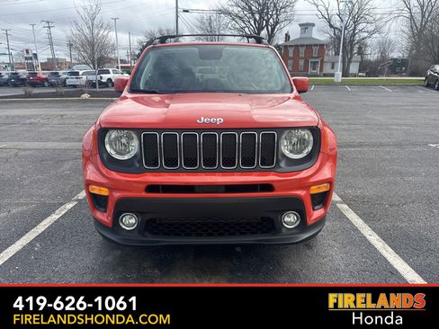 Used 2019 Jeep Renegade Latitude w/ Cold Weather Group image 10