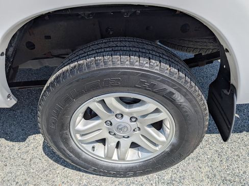 Used 2004 Toyota Tundra Limited image 10