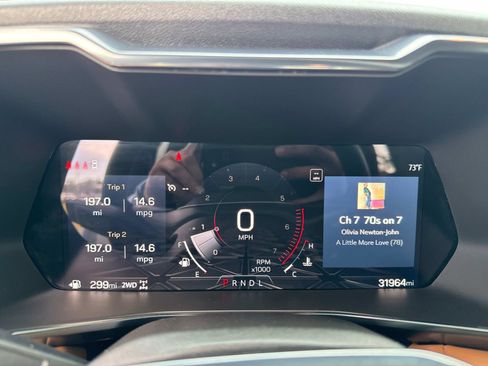 Used 2024 GMC Canyon AT4 image 29