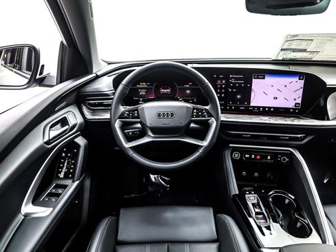 New 2025 Audi Q5 Premium Plus image 4