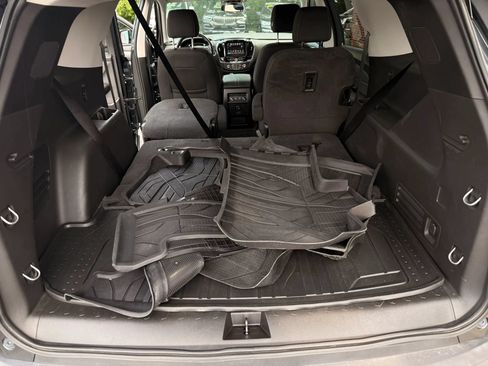 Used 2019 Chevrolet Traverse LT w/ LPO, Floor Liner Package AWD/4WD image 12
