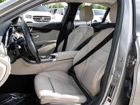 Used 2019 Mercedes-Benz C 300 Sedan image 30