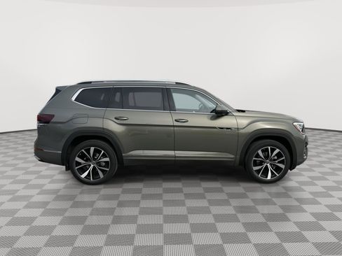 New 2026 Volkswagen Atlas SEL Premium R-Line AWD/4WD image 2