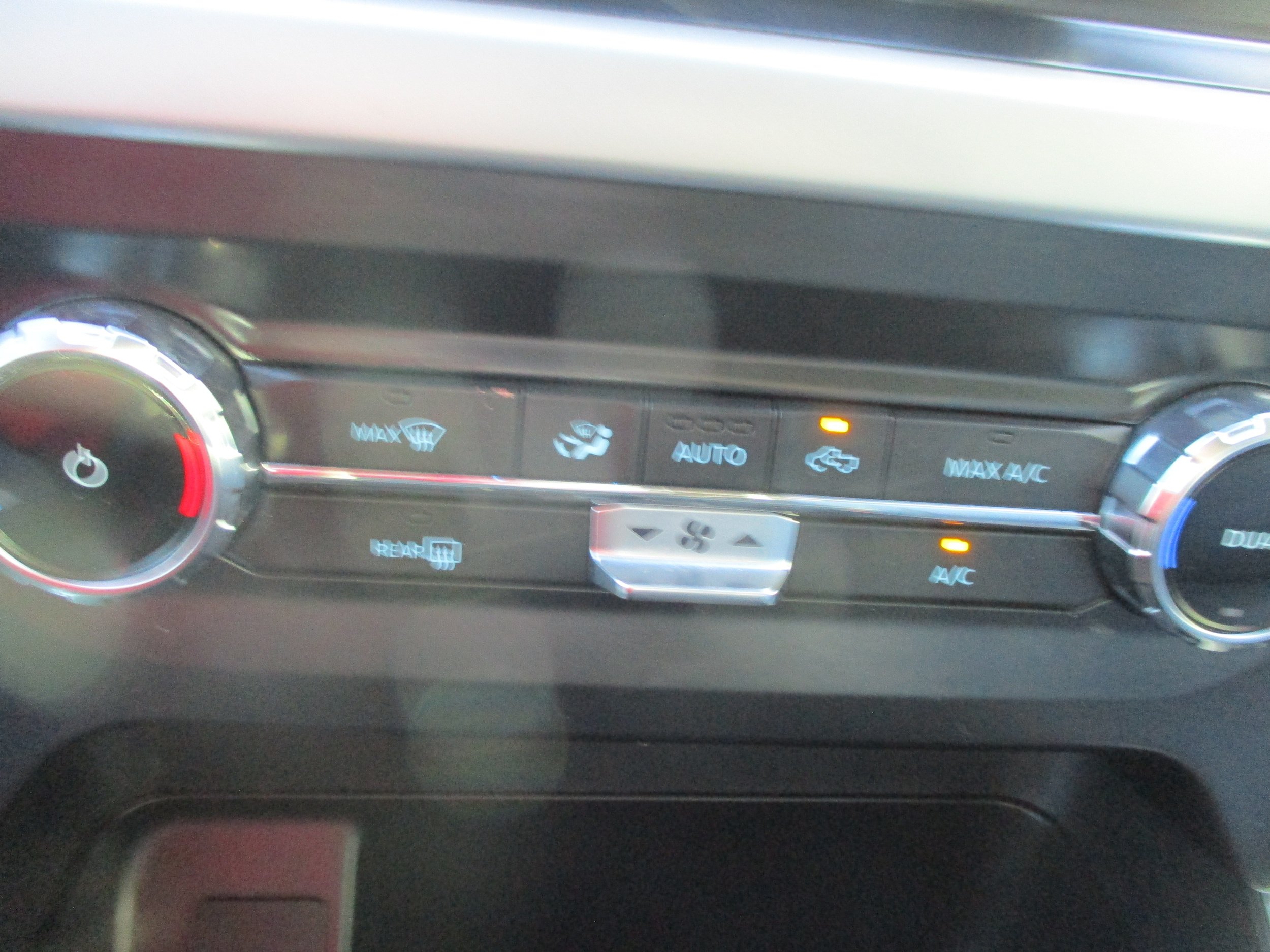 Used 2022 Ford F150 XLT w/ Equipment Group 301A Mid RWD image 19