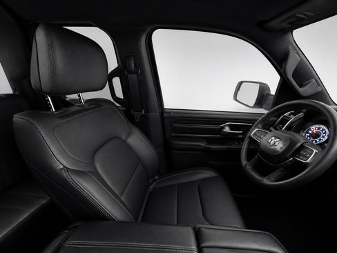 Used 2022 RAM 1500 Tradesman w/ Level 1 Safety Group AWD/4WD image 10
