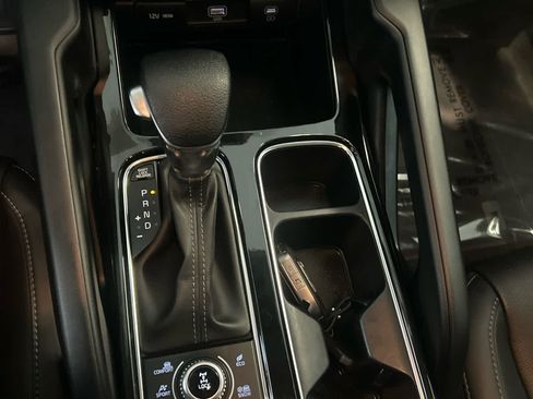 Used 2024 Kia Telluride LX AWD/4WD image 15