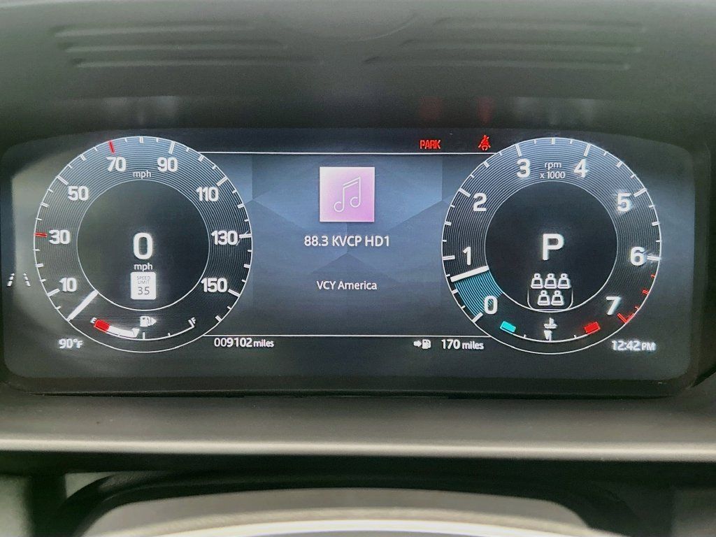 Used 2025 Land Rover Discovery S AWD/4WD image 33