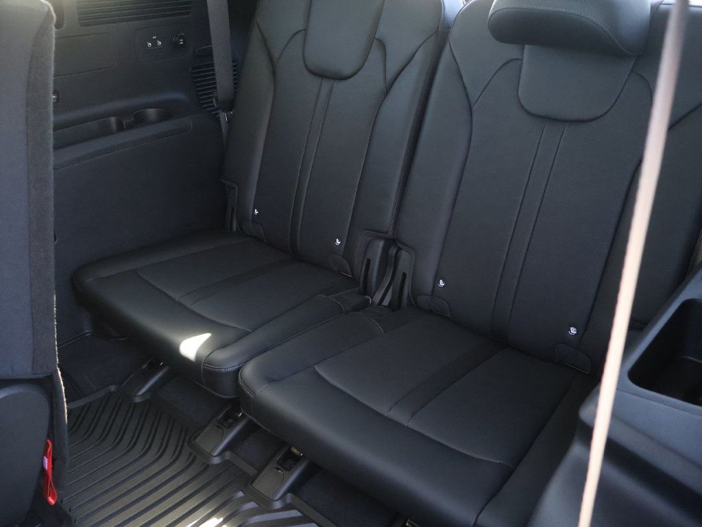 New 2026 Kia Sorento S w/ S Panoramic Sunroof Package AWD/4WD image 16