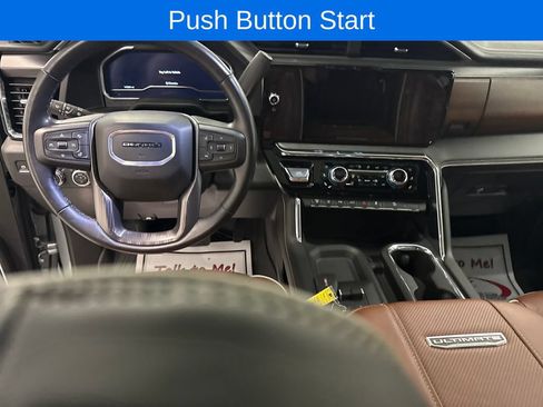 Used 2025 GMC Sierra 3500 Denali Ultimate AWD/4WD image 11
