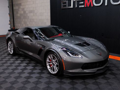Used 2016 Chevrolet Corvette Z06 w/ 2LZ Preferred Equipment Group RWD image 12