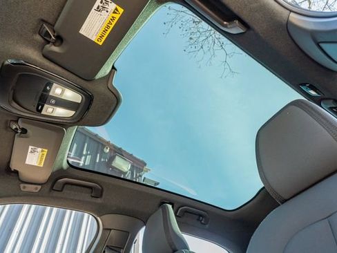 Used 2022 Polestar Polestar 2 w/ Performance Package image 27