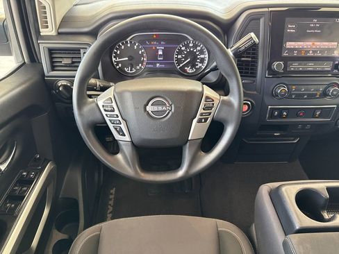 Used 2023 Nissan Titan SV RWD image 13