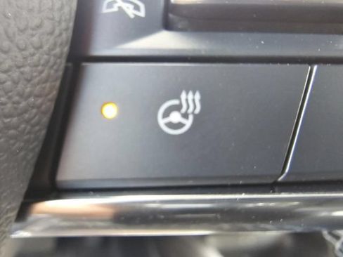 Used 2024 Chevrolet Blazer EV LT AWD/4WD image 30