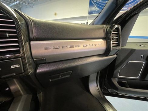 Used 2021 Ford F250 Platinum image 24