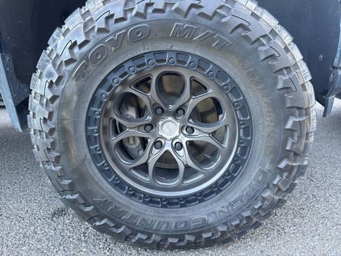 Used 2020 Chevrolet Silverado 1500 LT w/ All-Star Edition image 8