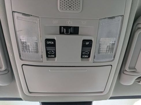 Used 2018 Toyota RAV4 XLE w/ Plus Extra Value Package AWD/4WD image 15