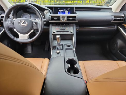 Used 2019 Lexus IS 300 w/ Premium Package image 16