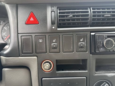 Used 1999 Volkswagen Eurovan MV FWD image 31