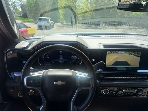 Used 2024 Chevrolet Silverado 1500 LT AWD/4WD image 38