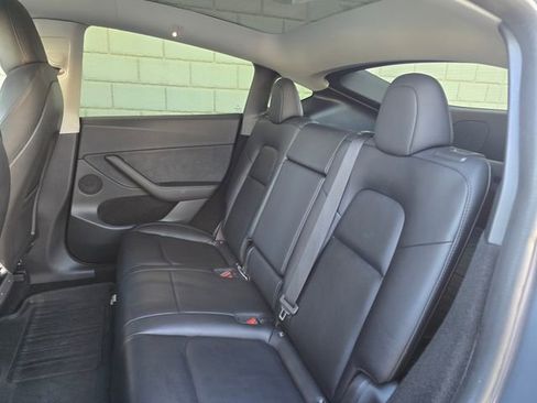 Used 2022 Tesla Model Y Performance AWD/4WD image 33
