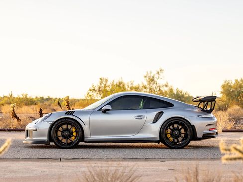 Used 2016 Porsche 911 GT3 RS image 5