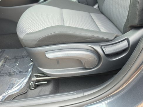 Certified 2025 Kia Soul LX FWD image 20