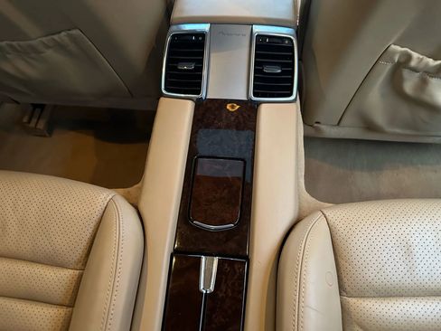 Used 2010 Porsche Panamera 4S image 24